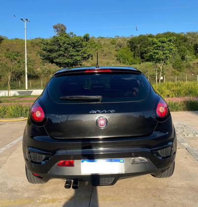 FIAT BRAVO 1.8 BLACKMOTION 16V FLEX 4P AUTOMATIZADO
